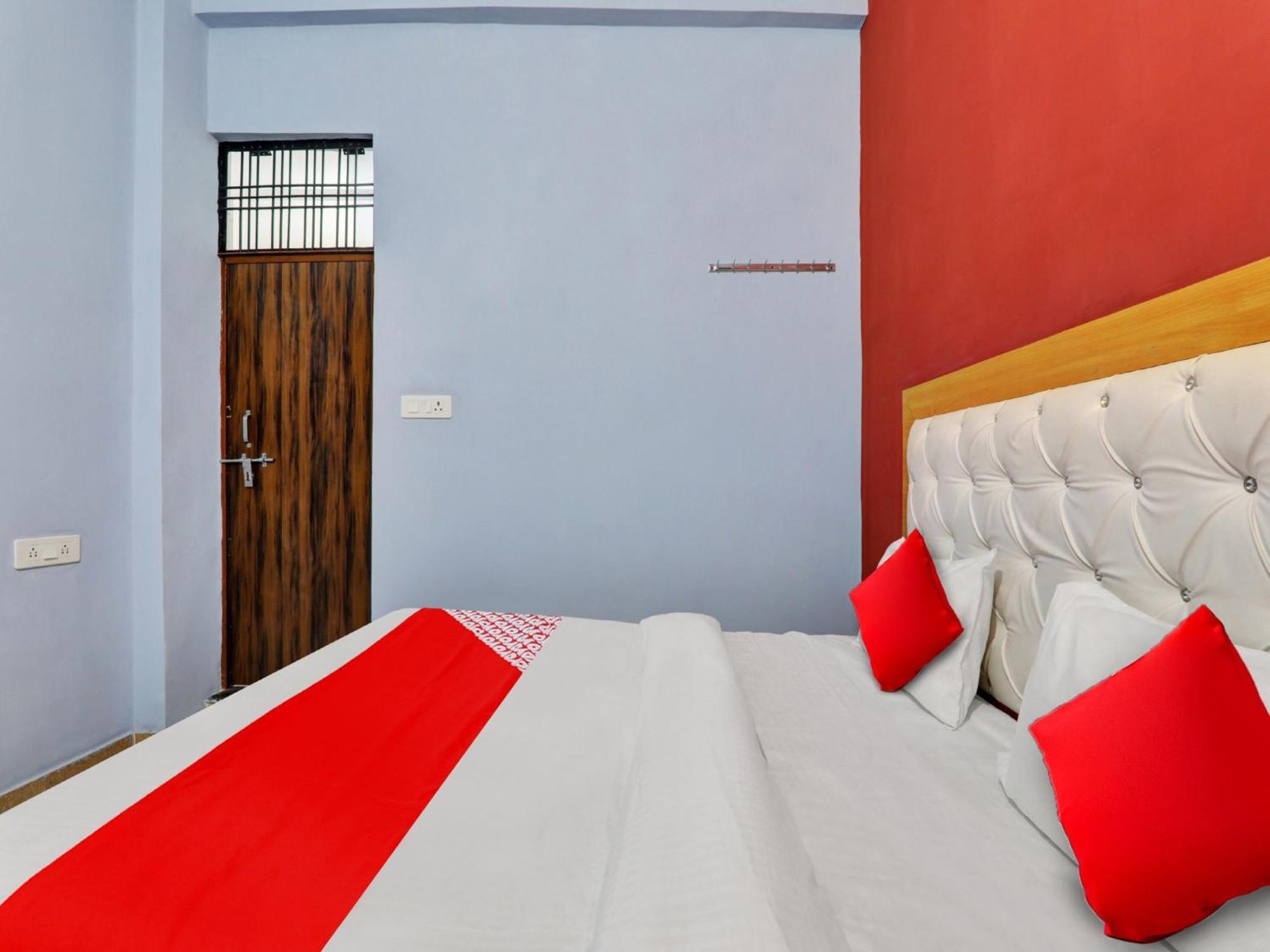 Hotel O Aradhya Galaxy Bhauli Esterno foto
