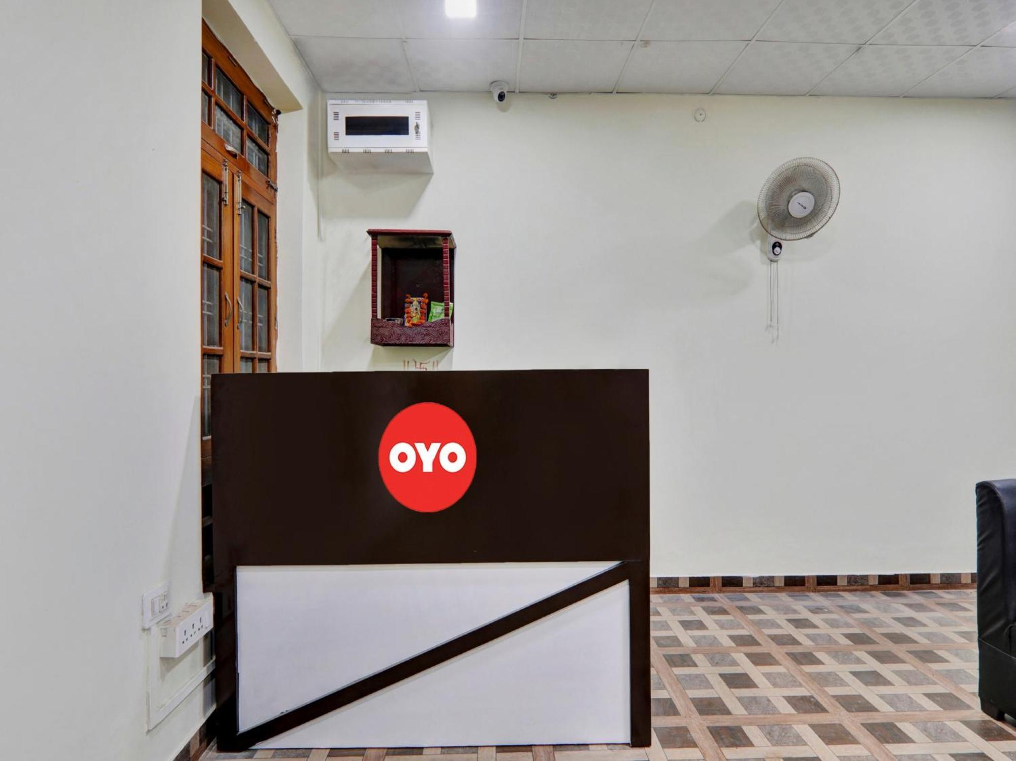 Hotel O Aradhya Galaxy Bhauli Esterno foto