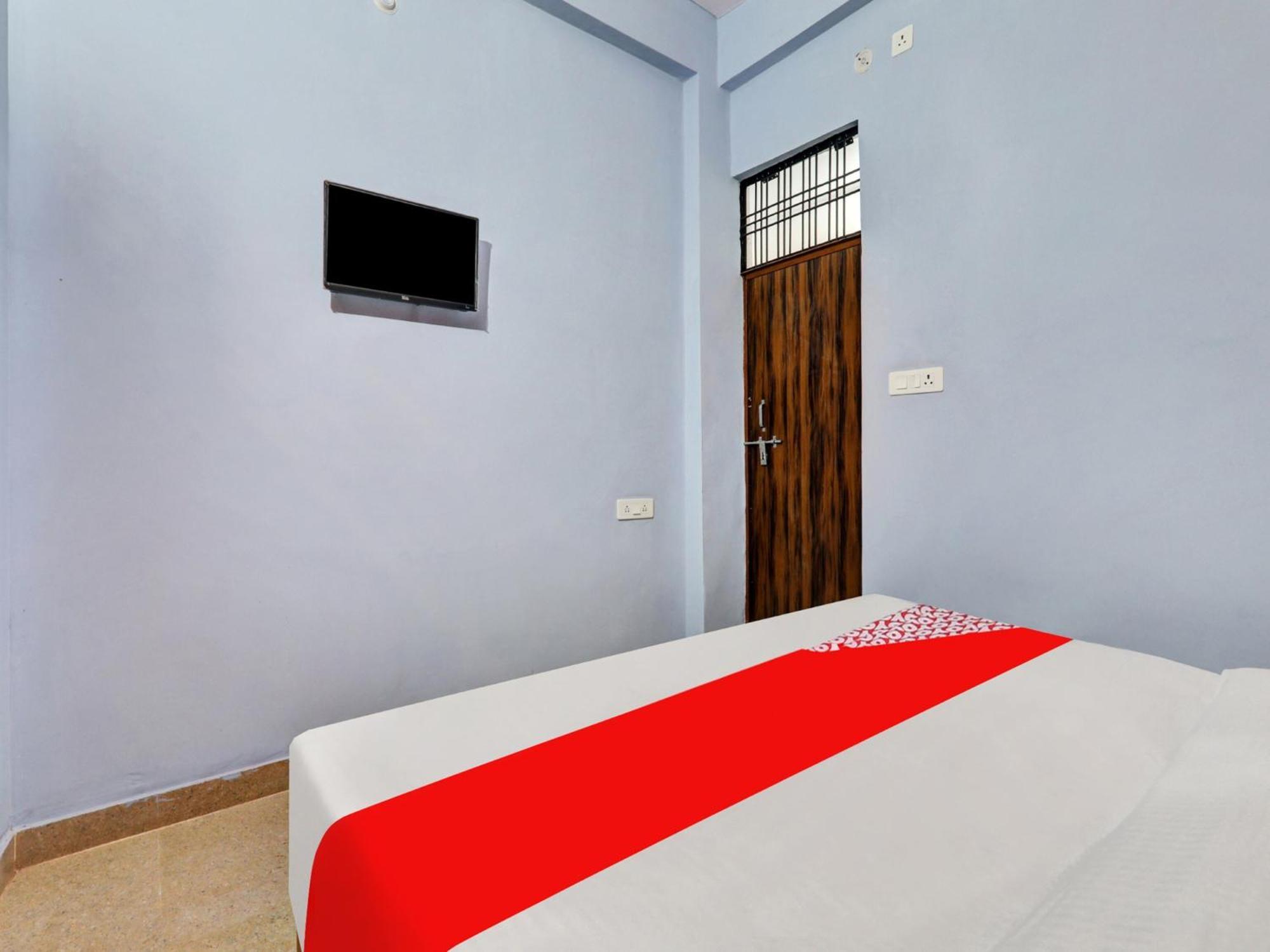 Hotel O Aradhya Galaxy Bhauli Esterno foto