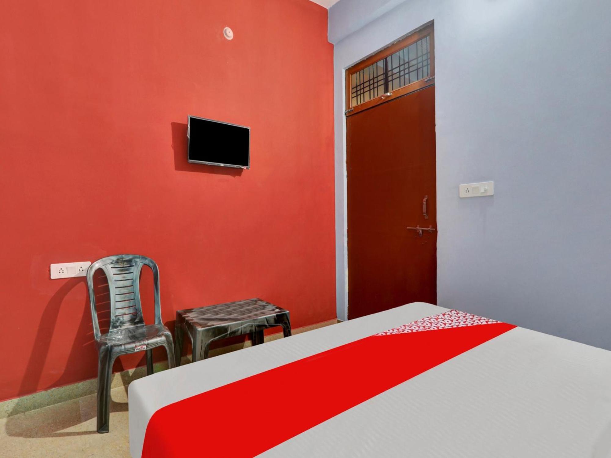 Hotel O Aradhya Galaxy Bhauli Esterno foto
