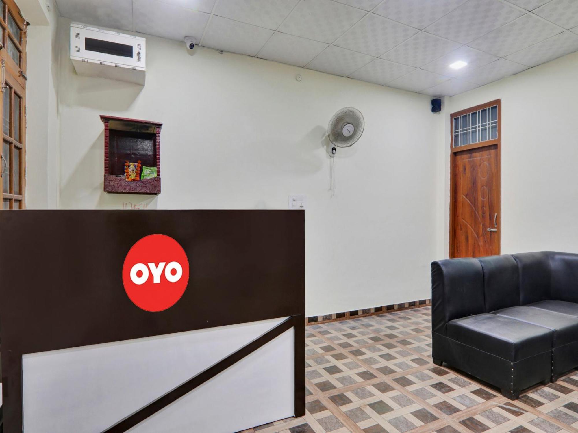 Hotel O Aradhya Galaxy Bhauli Esterno foto